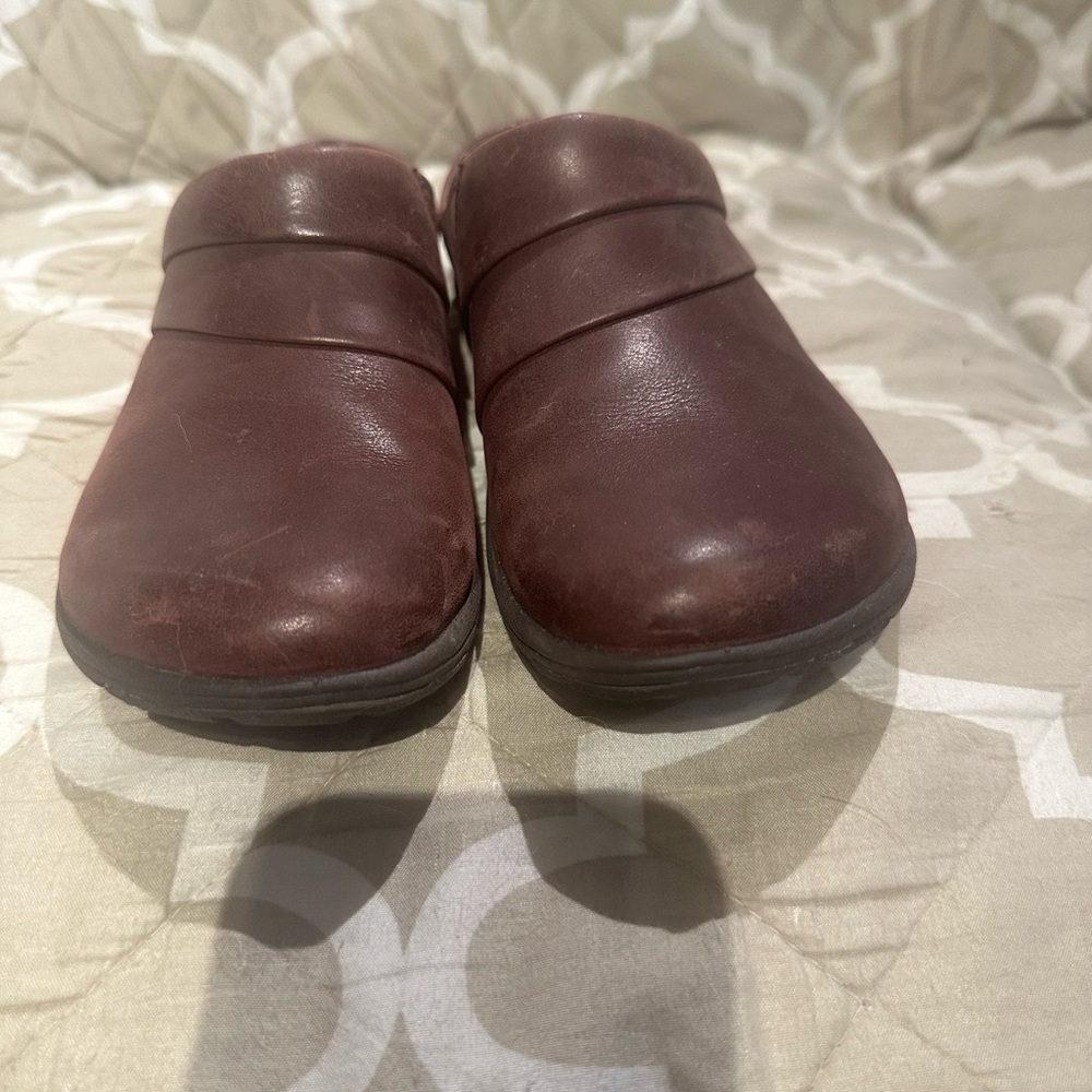 Women’s Merrell 6